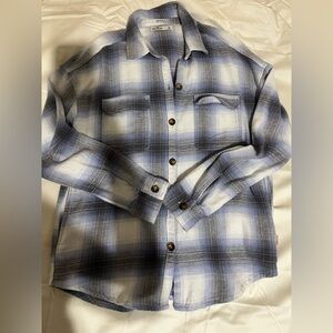 Hollister boyfriend fit flannel!